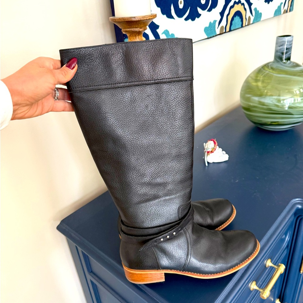 LANDS END Real Leather riding boots size 8.5 Wide / Wide Calf like new
